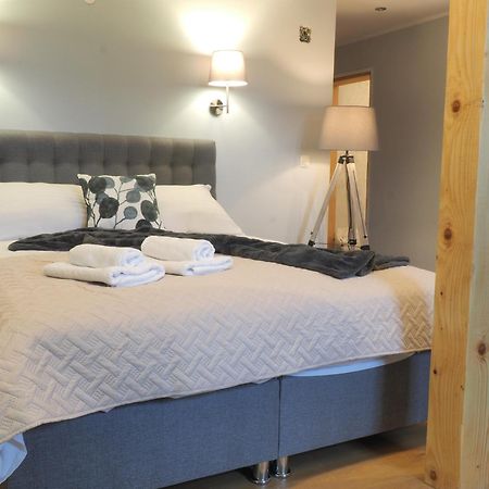 Guest House Sara Latin Bagian luar foto
