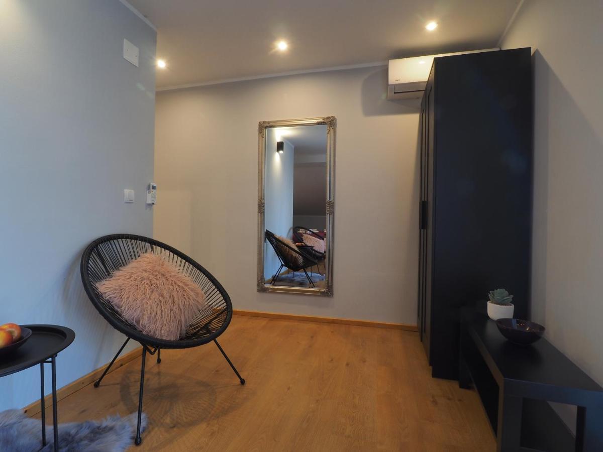 Guest House Sara Latin Bagian luar foto