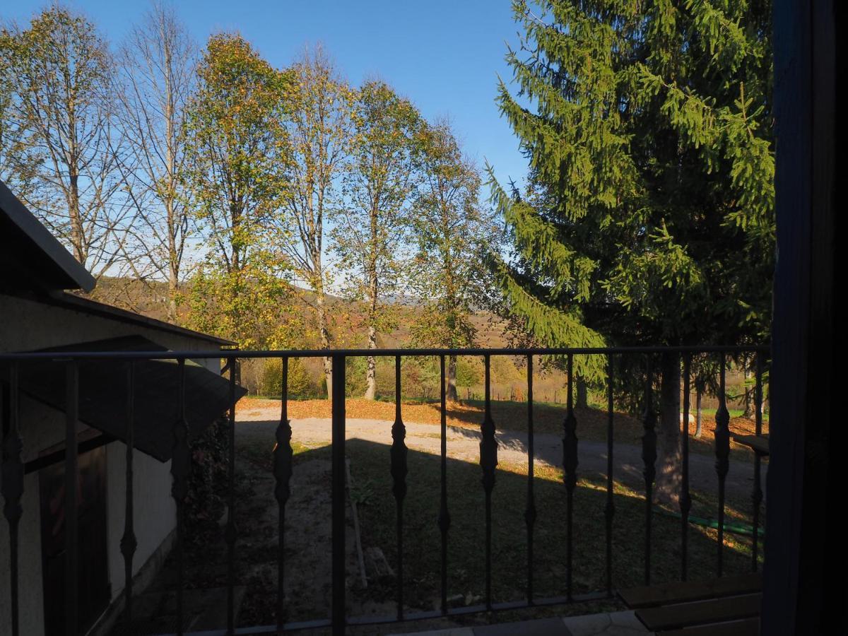 Guest House Sara Latin Bagian luar foto