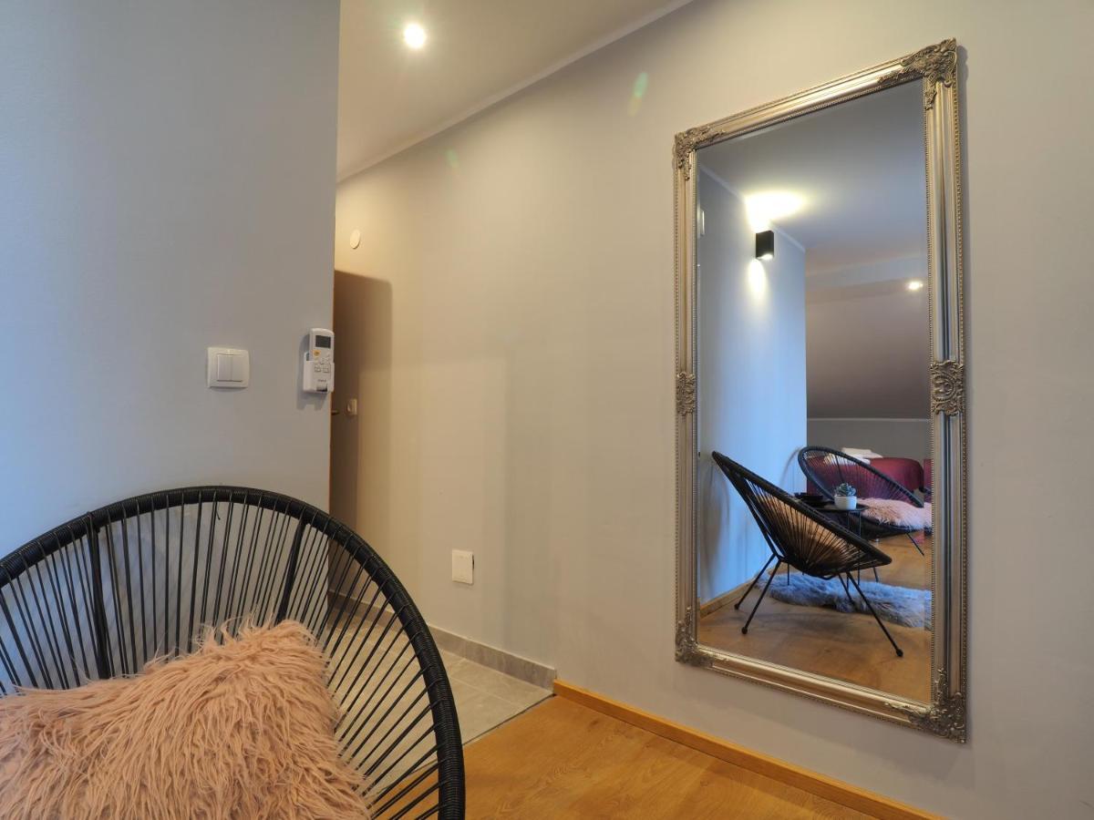 Guest House Sara Latin Bagian luar foto