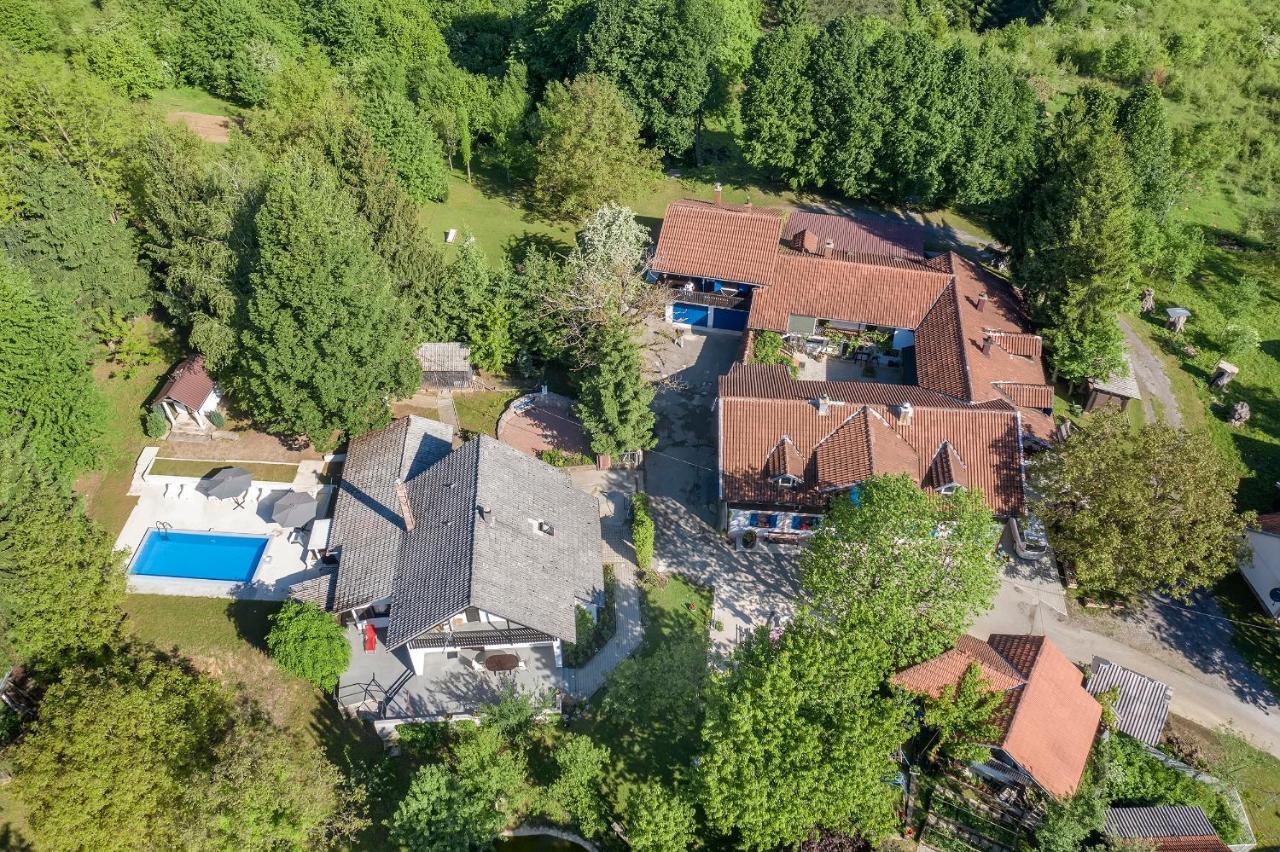 Guest House Sara Latin Bagian luar foto