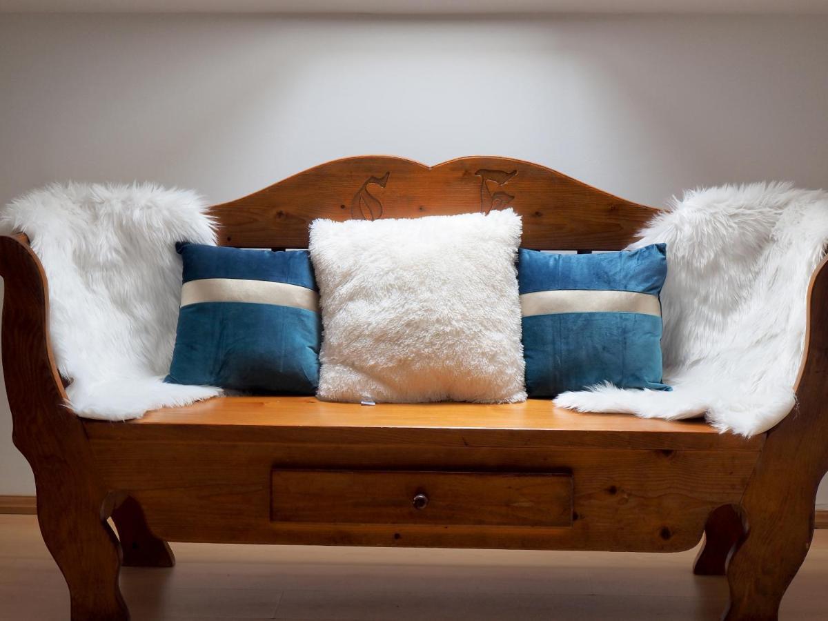 Guest House Sara Latin Bagian luar foto
