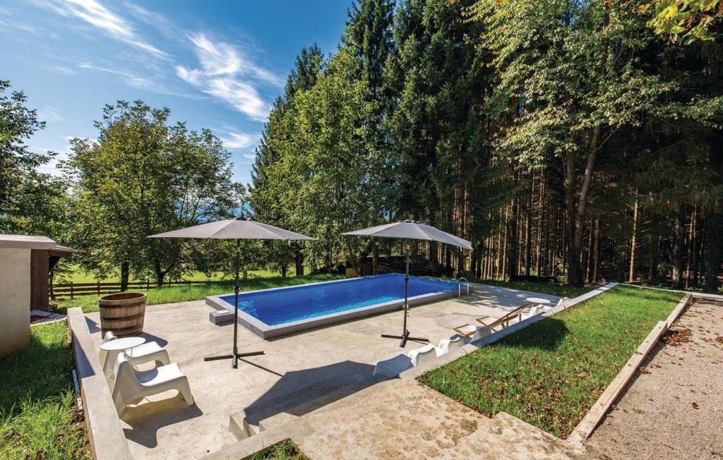 Guest House Sara Latin Bagian luar foto